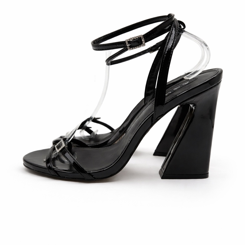 AQUA VERNIZ BLACK PATENT LEATHER ADJUSTABLE ANKLE STRAP Size 9.5B